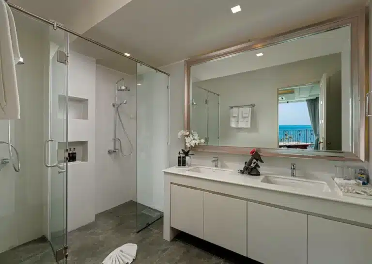 WLuxury-BedRoomPage-BedRoom6-4